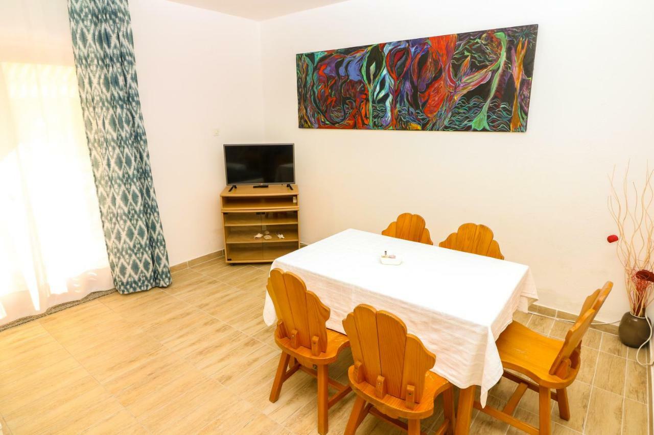 Apartments Reljic With Terrace Baska  Ngoại thất bức ảnh