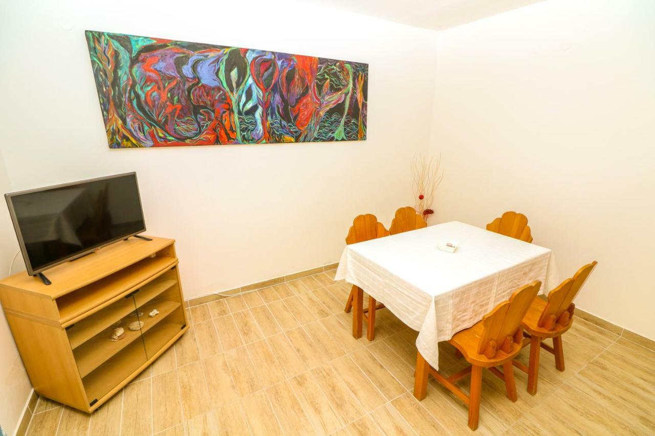 Apartments Reljic With Terrace Baska  Ngoại thất bức ảnh