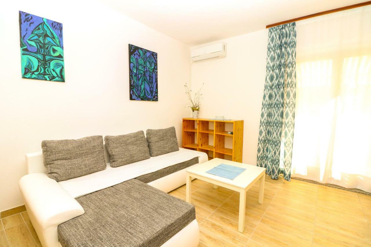 Apartments Reljic With Terrace Baska  Ngoại thất bức ảnh