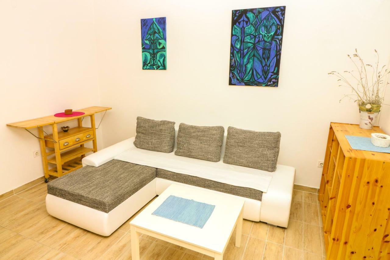 Apartments Reljic With Terrace Baska  Ngoại thất bức ảnh