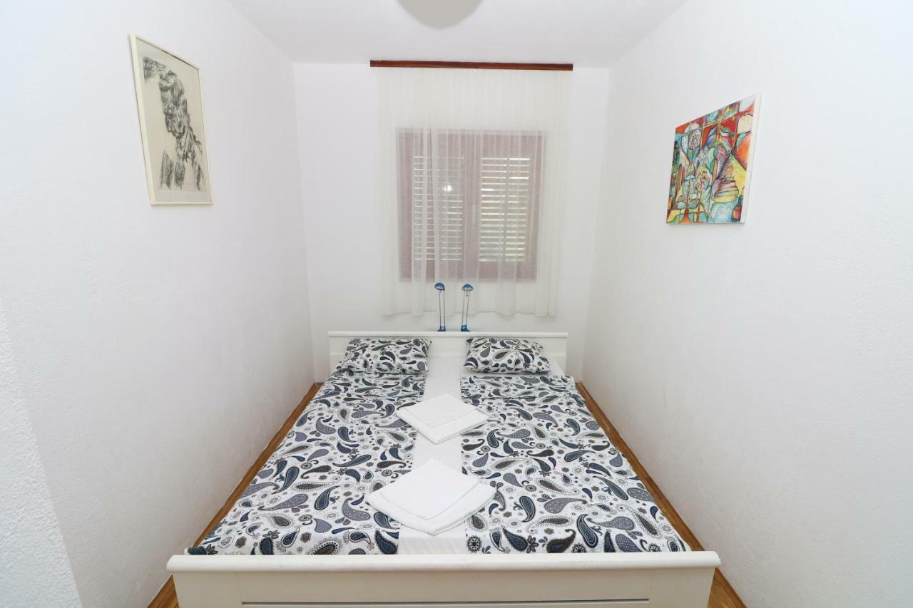 Apartments Reljic With Terrace Baska  Ngoại thất bức ảnh