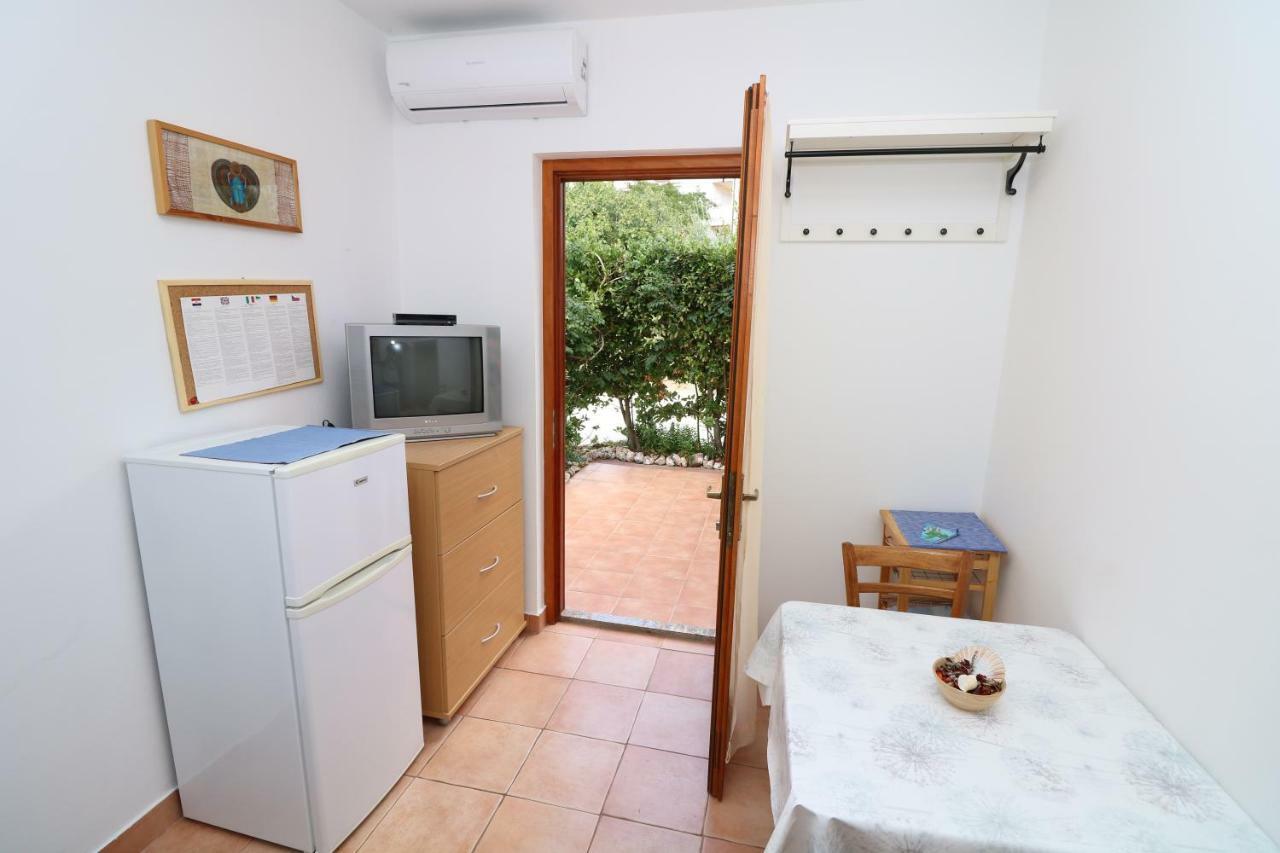 Apartments Reljic With Terrace Baska  Ngoại thất bức ảnh