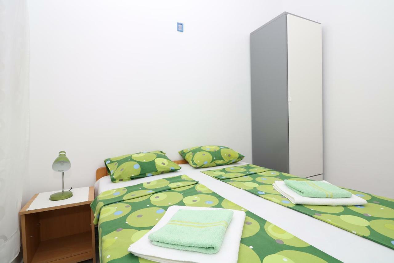 Apartments Reljic With Terrace Baska  Ngoại thất bức ảnh