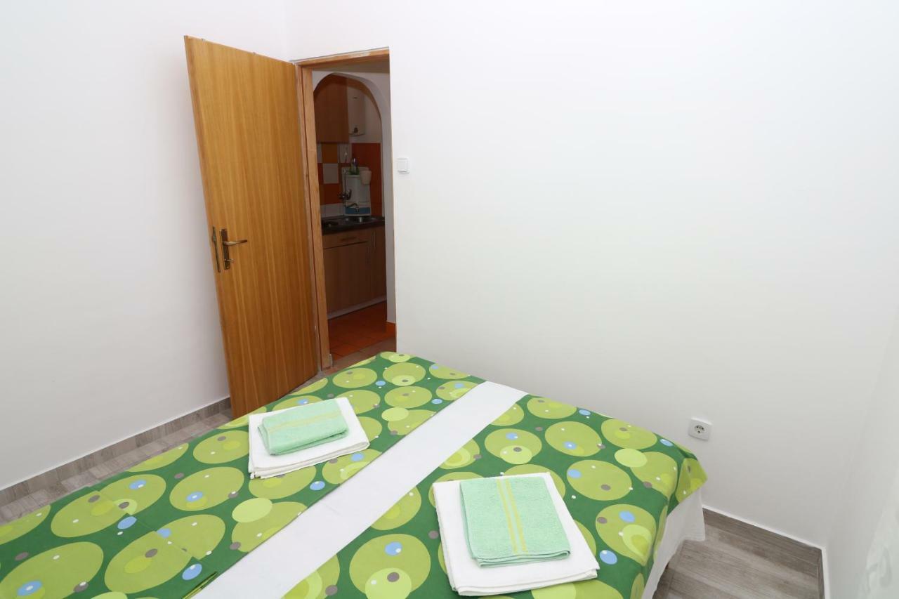 Apartments Reljic With Terrace Baska  Ngoại thất bức ảnh